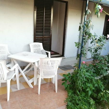 Apartman Tea Appartement Pula Buitenkant foto